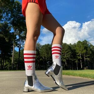 SPACE TRAVEL 60s STYLE METALLIC SILVER BOOTS